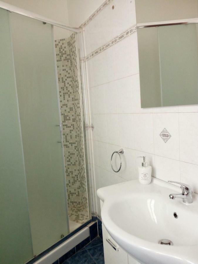 Stylish Flat "Il Sole" Nova Milanese Exterior foto